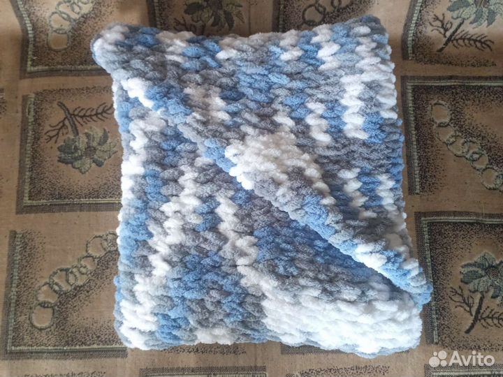 Плед детский вязаный