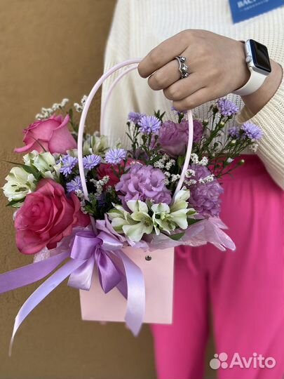 Розовая сумочка с цветами