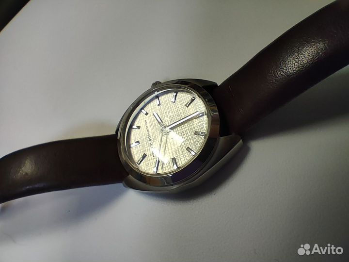 Часы French Connection