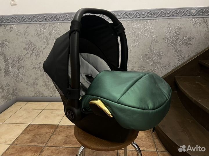 Коляска для двойни 3 в 1