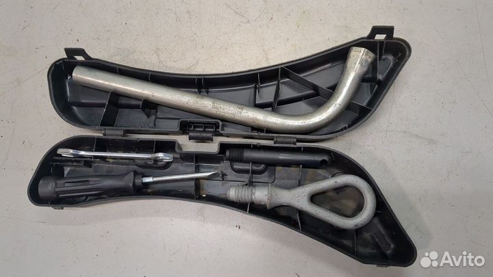 Набор инструментов штатный Audi A4 (B6), 2002