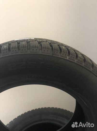 Pirelli Formula Ice 225/65 R17 102T