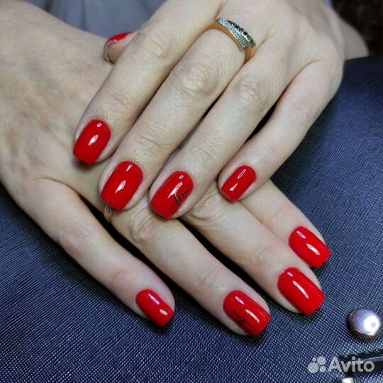 Маникюр,педикюр,наращивание и коррекция ногтей