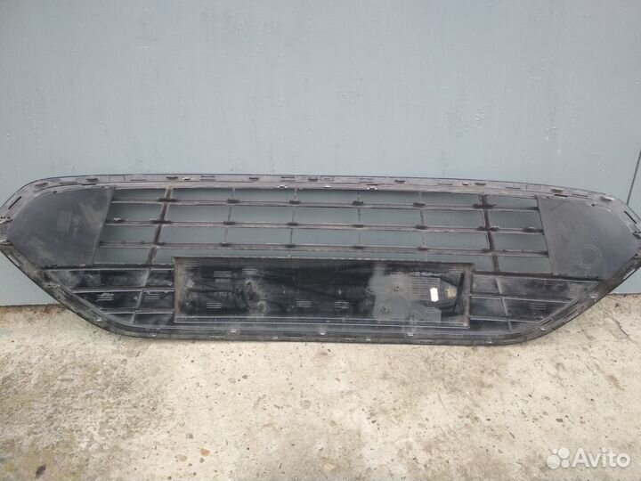 Решетка в бампер центральная ford mondeo