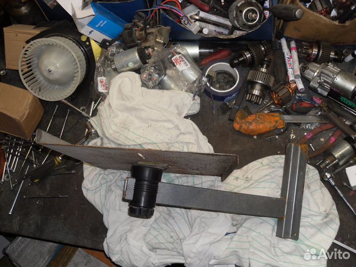 Держатель для телевизора