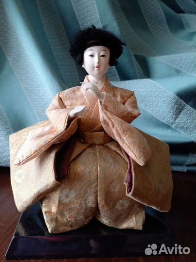 Статуэтка куколка