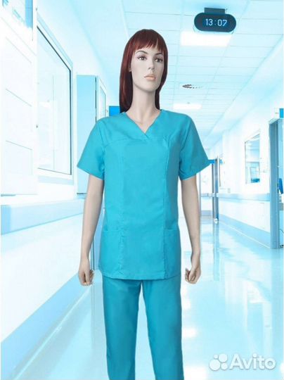 Медицинский костюм женский новый