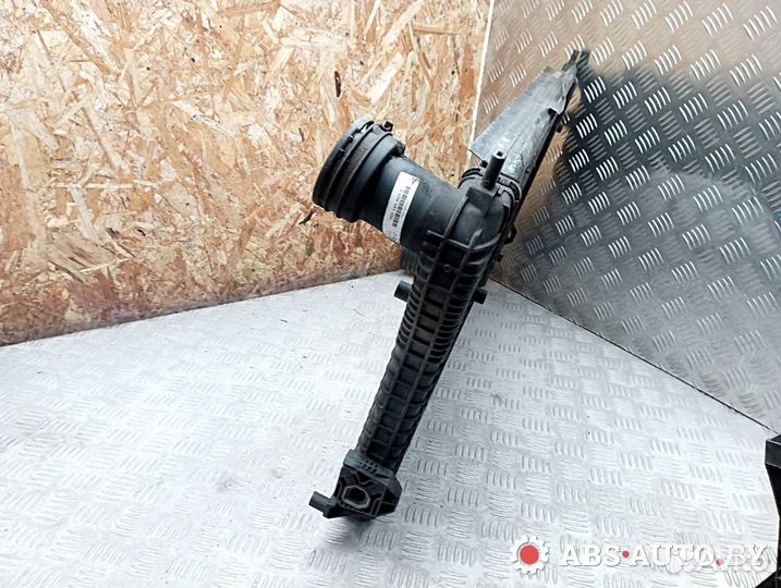 Интеркулер Audi A3 8P 2004 1K0145803J