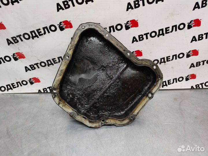 Поддон двигателя Mitsubishi Galant 8 (EC1A) 1997 г