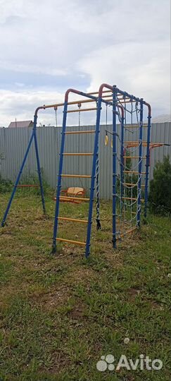 Уличный спортивный комплекс бу