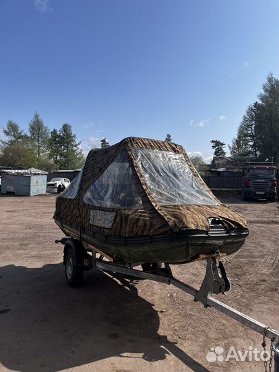 Продам лодку Golfstream