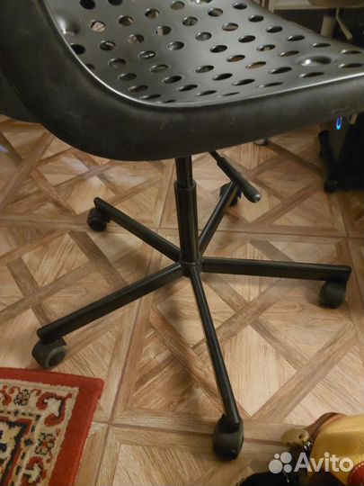Компьютерный стул IKEA