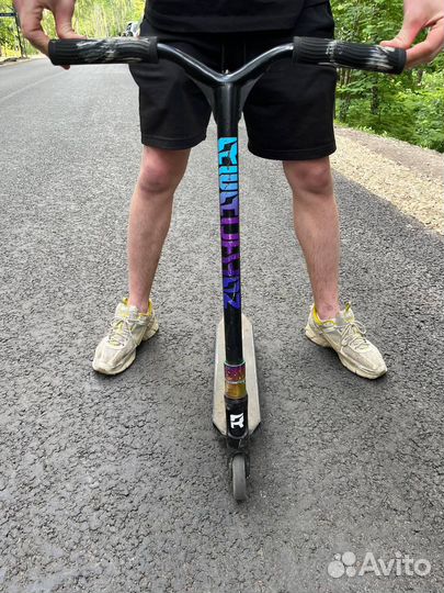 Трюковой самокат reaction stunt 3.0