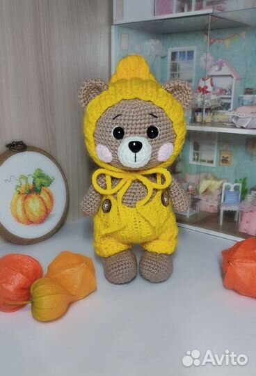 Вязаная игрушка амигуруми Мишка