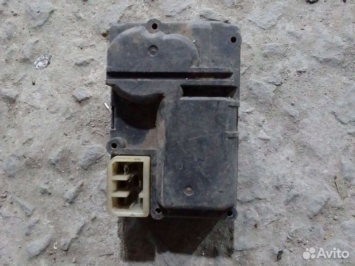 Сервопривод заслонки печки Toyota