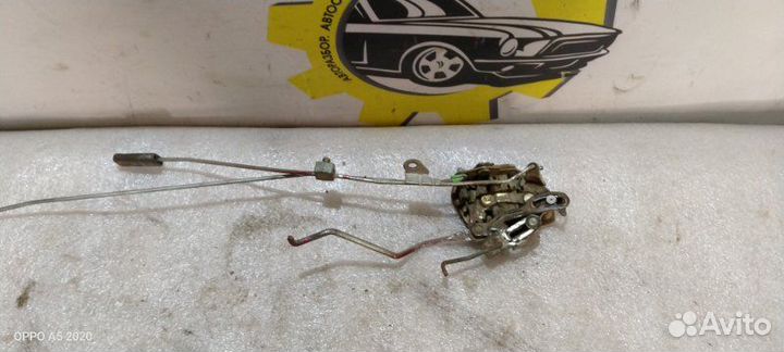 Замок двери передний правый Mitsubishi Montero V20