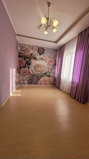 Дом 302 м² на участке 7,5 сот.