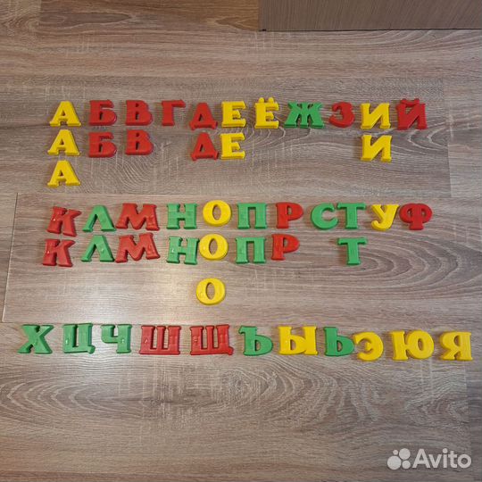 Буквы и цифры пластиковые на магнитах