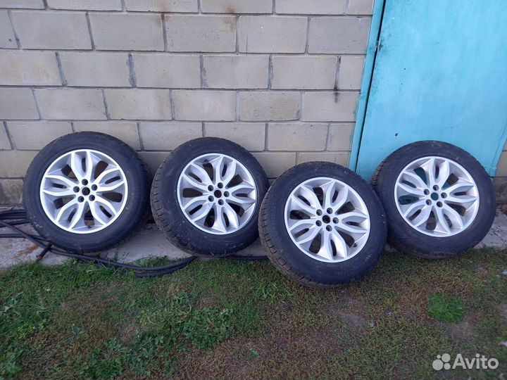Continental ContiIceContact 4x4 235/60 R18 107H