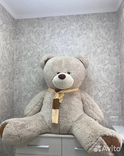 Большой плюшевый медведь 2 метра