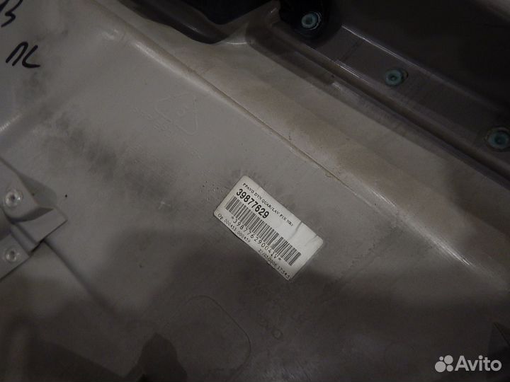 Обшивка двери передней левой, Volvo (Вольво) -S40