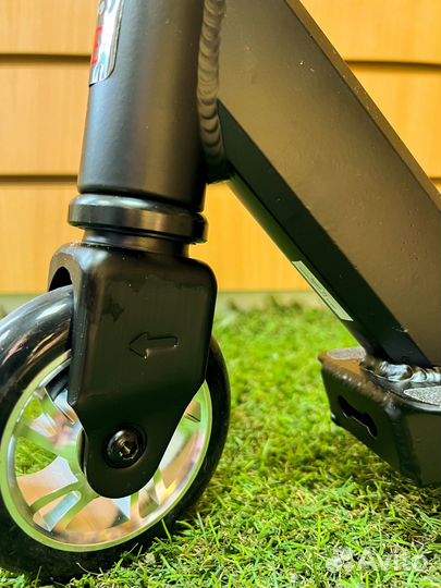 Трюковой самокат Pirate (100мм) Новый