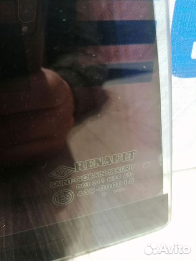 Форточка стекло двери Renault megane 3 Прав