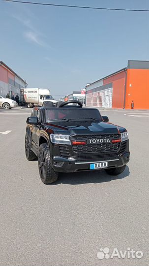 Электромобиль Toyota