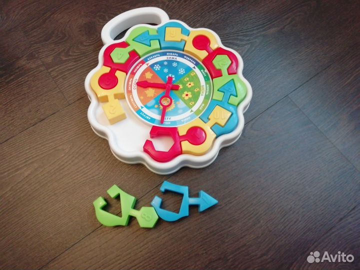 Пакет игрушек и пульт 