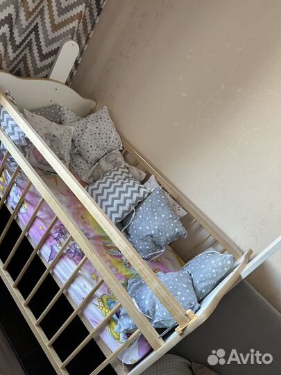 Детская кроватка