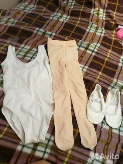 Купальник,чешки для танцев