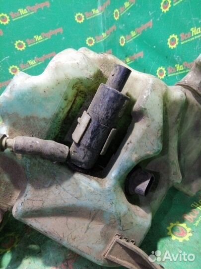 Бачок омывателя Volkswagen Passat B5 седан 1.8 AWT