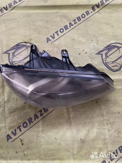 Фара передняя правая Faw v5