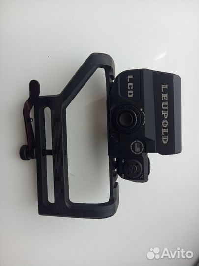 Закрытый коллиматорный прицел leupold carbine opti