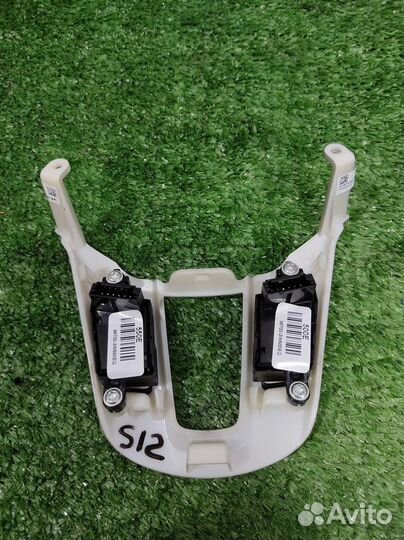 Кнопки мультимедиа на руль KIA Sportage 3 (SL) 20