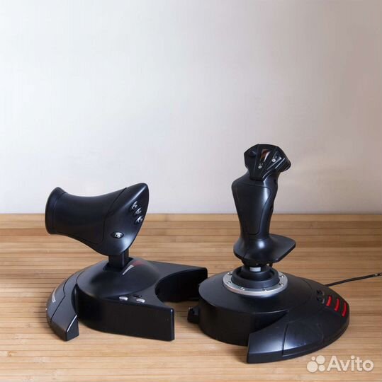Джойстик Thrustmaster T.Flight Hotas X