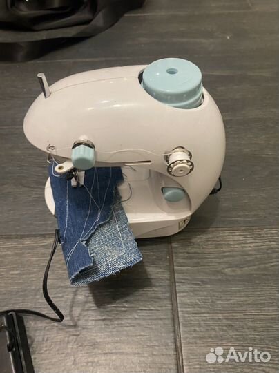 Швейная машина Jaguar