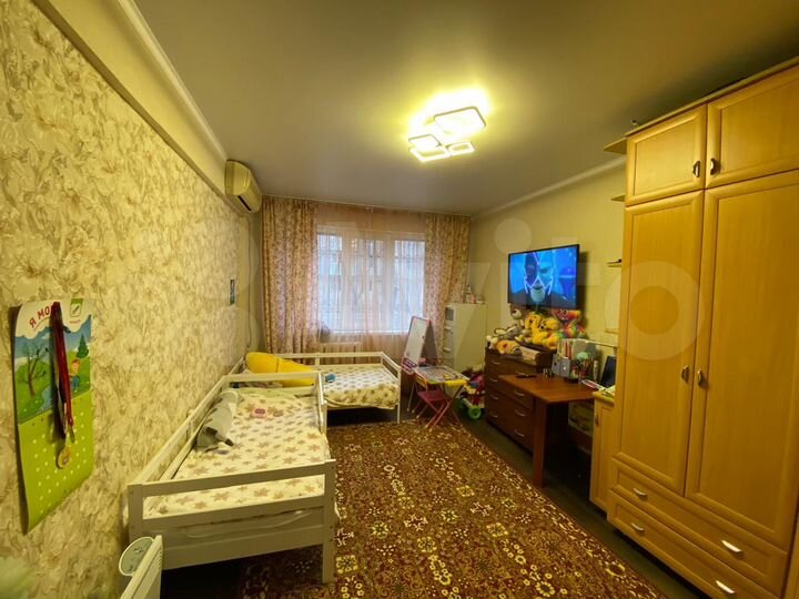 3-к. квартира, 64 м², 1/5 эт.