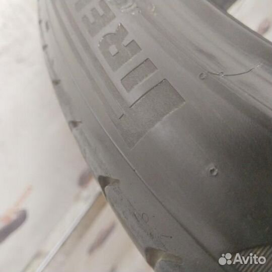 Pirelli P Zero 285/35 R22