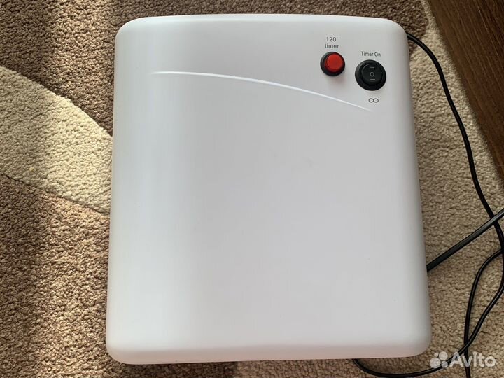 Лампа для ногтей