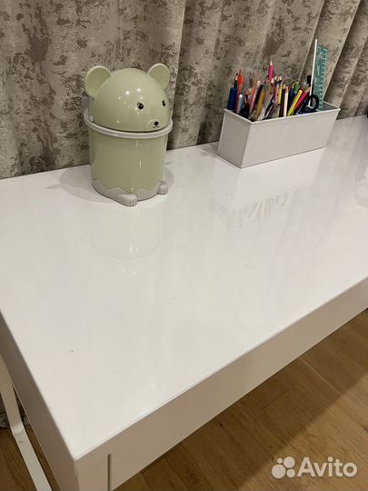 Письменный стол IKEA micke mikke микке белый