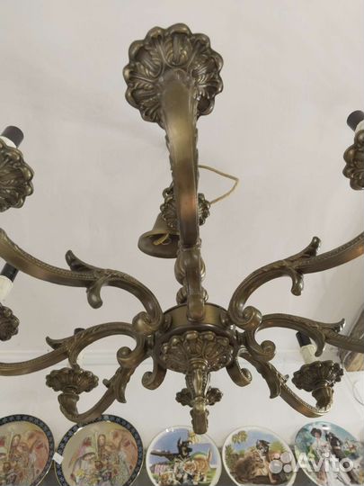 Старинная люстра