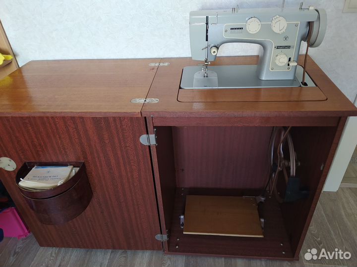 Швейная машинка подольск 142