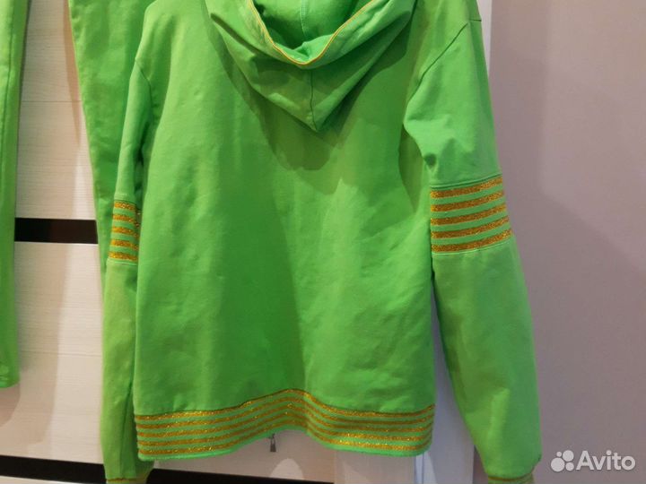 Спортивный костюм женский 46 48 и другие