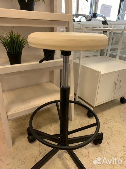 Стул мастера астек высокий с опорой для ног