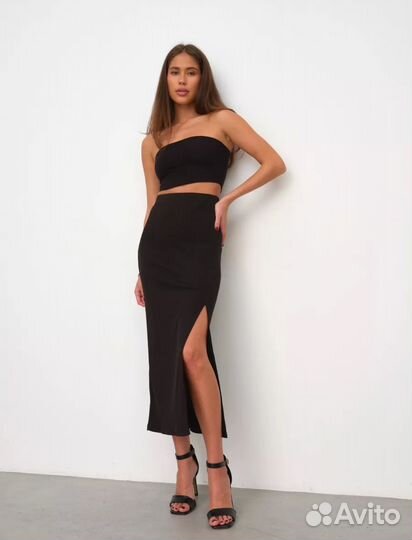 Юбка длинная в рубчик с разрезом