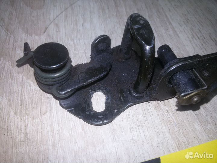 Ответная часть замка багажника для Hyundai Sonata