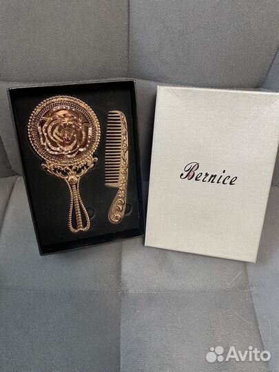 Подарочный набор: зеркало и расческа