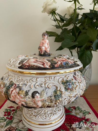 Фруктовница, супница, бисквитница