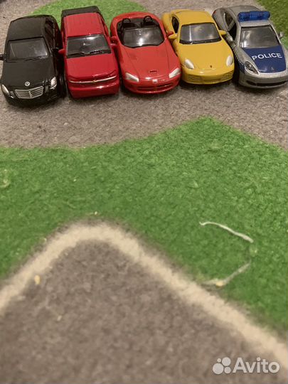 Машинки игрушичные